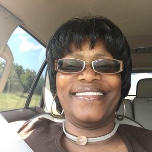 Meet your Posher, Bobbie